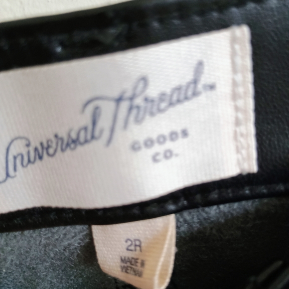 Universal Thread Black Skinny Jeans - Picture 5 of 7